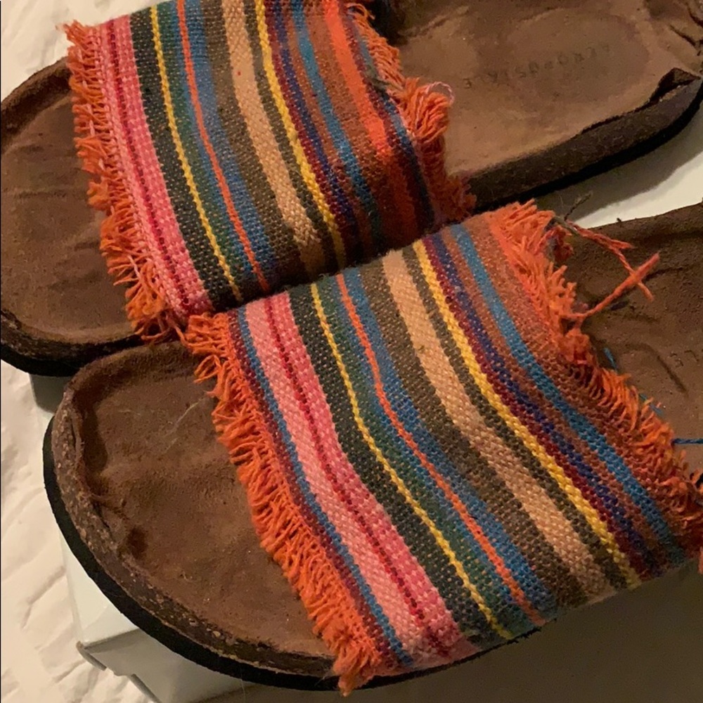 Aeropostale slides